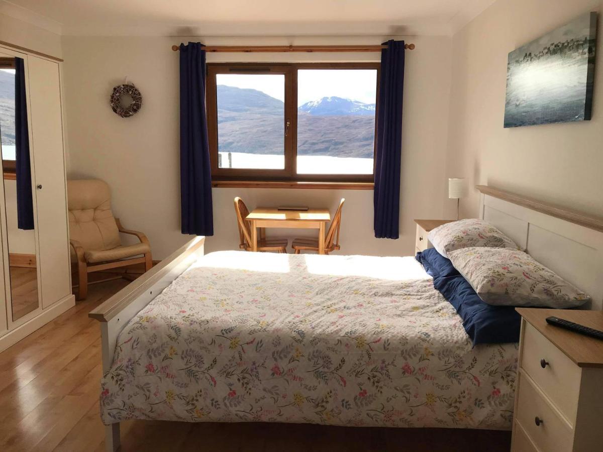 Croft No.8 Bed & Breakfast Улапул Екстериор снимка
